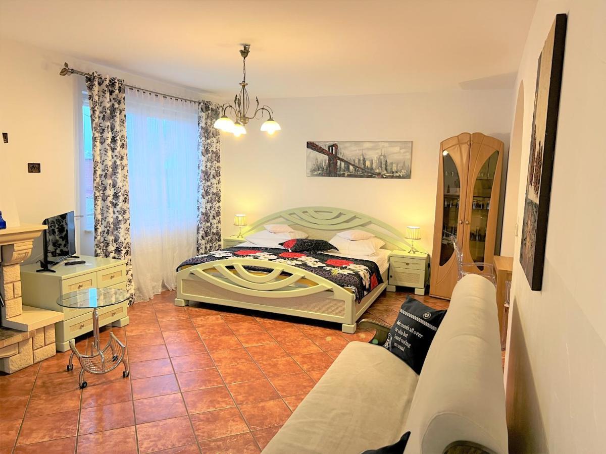 Reksor Apartament *